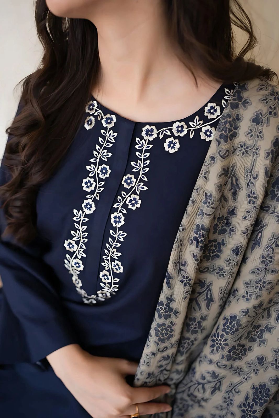 Asling Emb Dhanak 3Piece