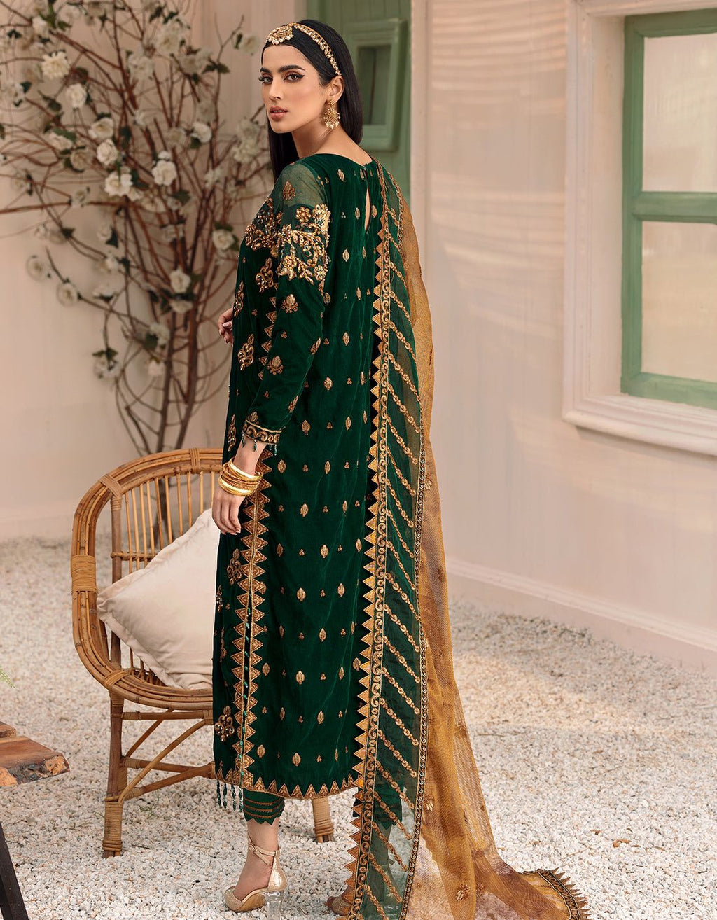 Eman Adeel Emb Velvet 3Piece D-005