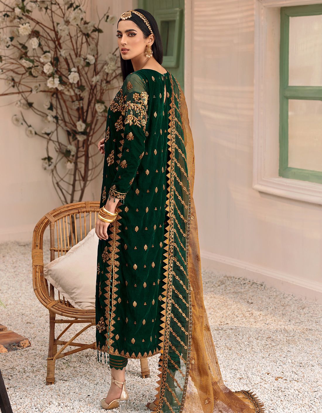 Eman Adeel Emb Velvet 3Piece D-005